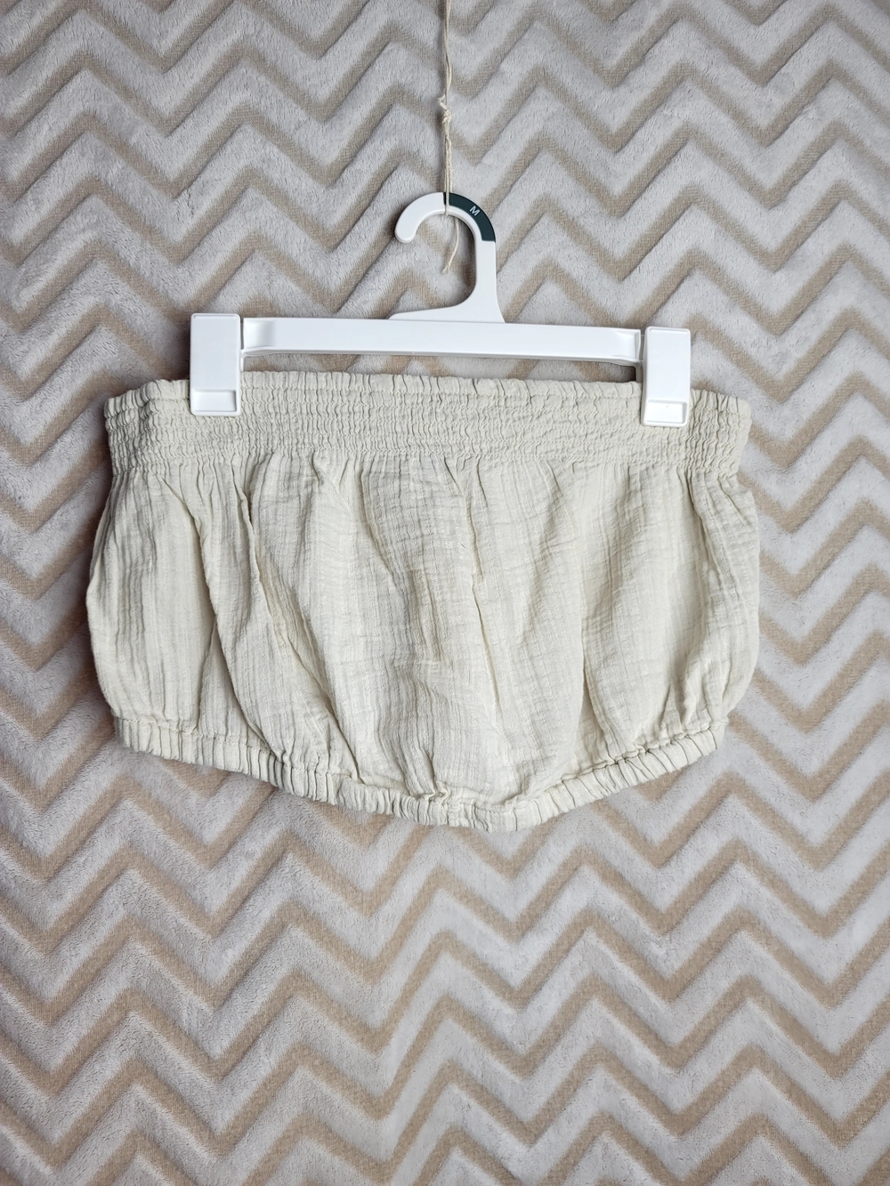 Universal Thread Cream Gathered Waist Skirt